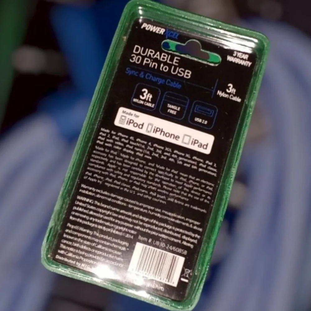 Blue 30 Pin to USB Sync & Charge Cable